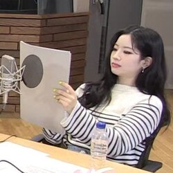 dahyunlukee.jpg