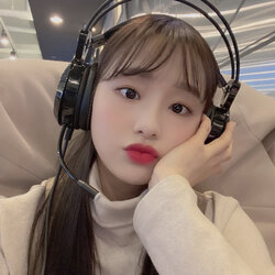 Chuu.full.256590.jpg