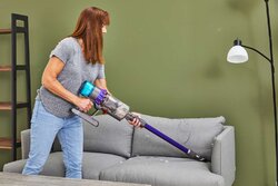 rsp-cordless-vacuum-test-jun-23-dyson-gen5detect-dburreson-00039-65ce7acd3dde480d9e88ba94a3776af0.jpeg