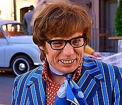 Mike-Myers-Austin-Powers-1- (1).jpg
