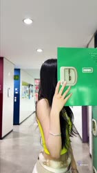 6ef9d7209b301e17.mp4