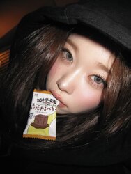 Fukutomi.Tsuki.full.471848.jpg