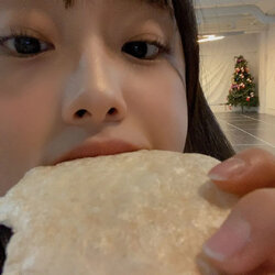 Chuu.full.378998.jpg